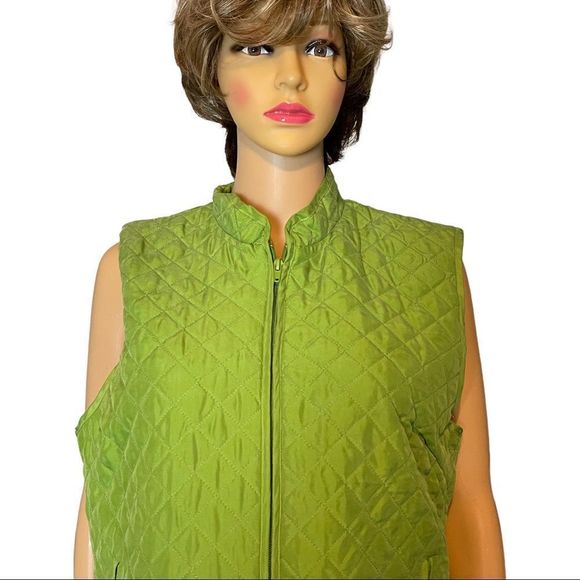 Green Silk Quilted Vest - Picture 3 of 5